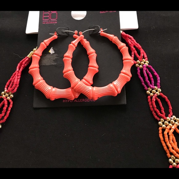 Beaded Necklace and Earrings         NWT - Picture 2 of 4